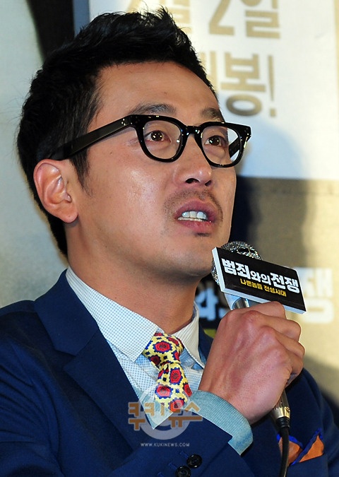 Ha Jung Woo "Acting with Choi Min Shik Was the Best"