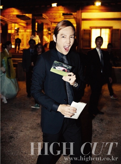 Jang Geun Suk Meets with Japanese Fans to Promote Korean Culture