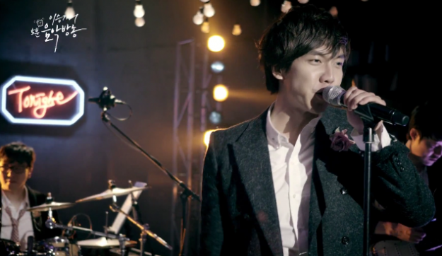 Lee Seung Gi Releases Episode 3 of "5-minute Music Broadcasts"