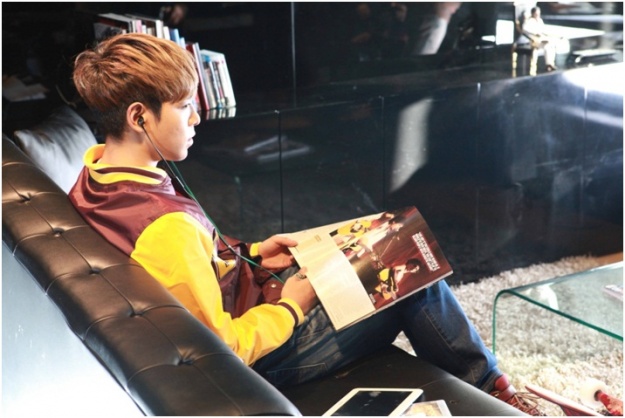 T.O.P Reveals More FUBU CF Photos from YG Building