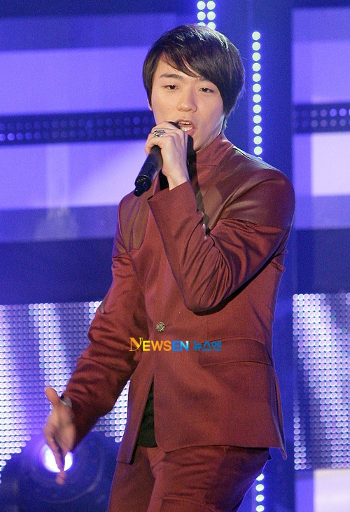 Rapper "Outsider" to Get Married in March