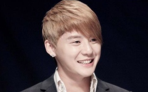 JYJ Junsu’s Good-Looking Family Photo