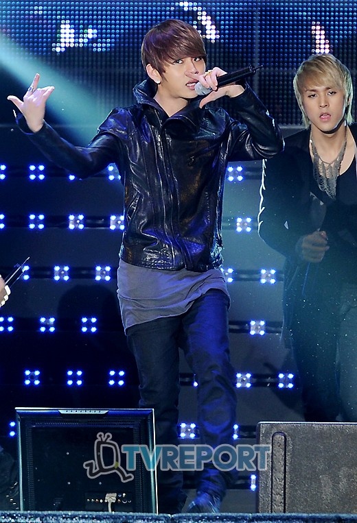 Beast’s Yong Joon Hyung Explains the Reason Behind His Tears