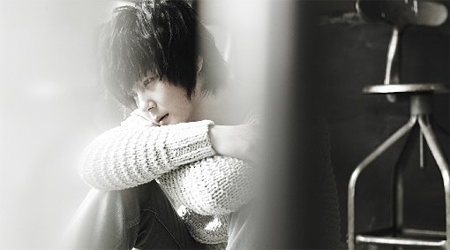 Shin Hye Sung Speaks About His Struggles