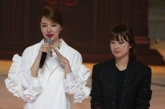 Yoon Eun Hye es acusada de plagiar un diseño de moda