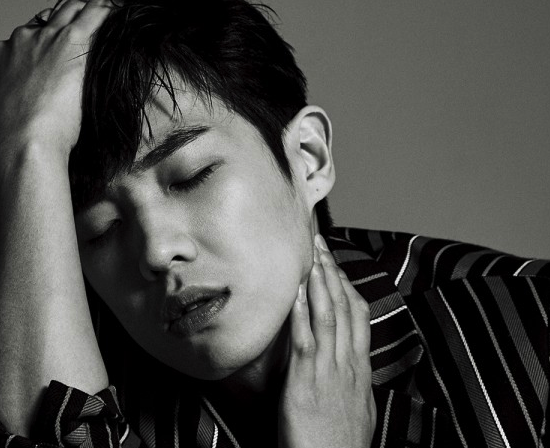 Lee Joon muestra su sensualidad para la revista “The Celebrity”