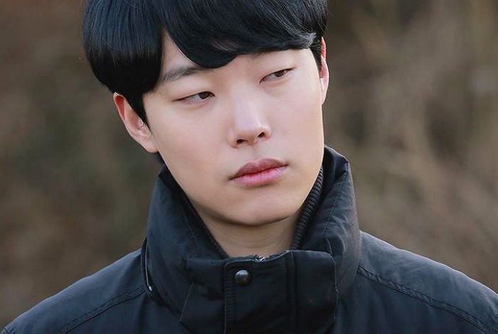 Ryu Jun Yeol tuvo un accidente automovilístico en su camino al set de “Reply 1988”