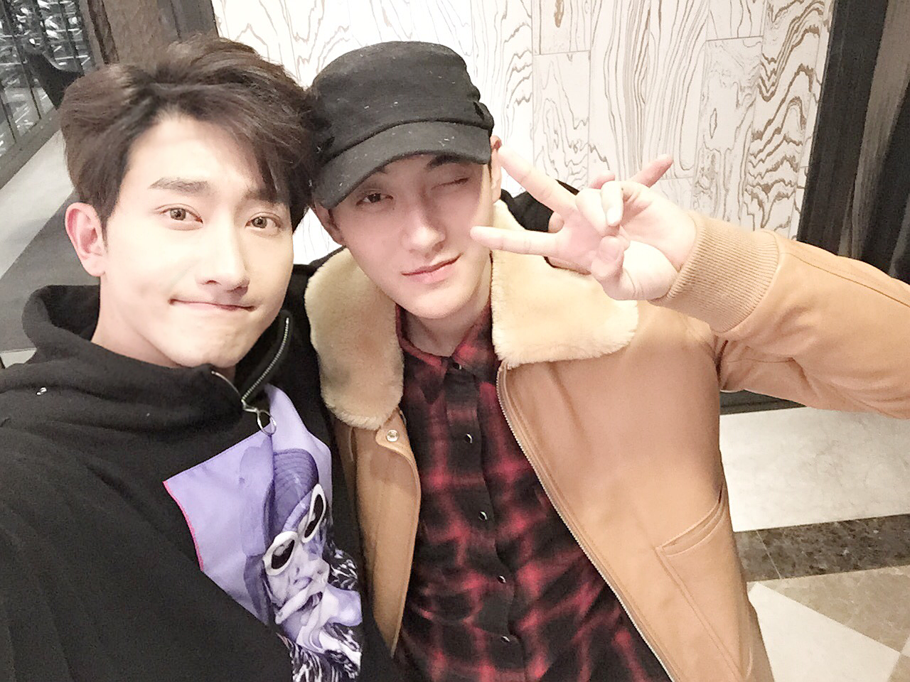 Zhoumi se reúne con Tao