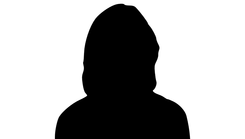 Miembro de un grupo de chicas involucrada en relación de patrocinadores