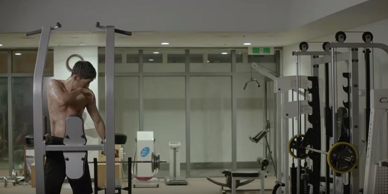 Los abdominales de Song Joong Ki son los protagonistas del teaser para “Descendants of the Sun”