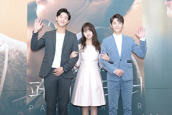 Kang Ji Hwan está seguro de que “Monster” llegará al lugar número uno