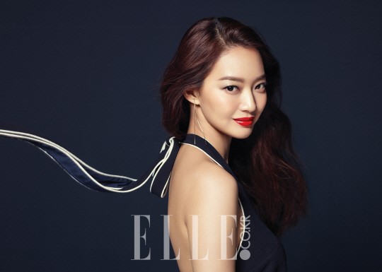 Shin Min Ah es una diosa cautivadora para Elle Magazine