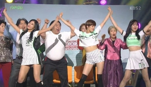 Tzuyu, Jungyeon y Nayeon de TWICE hacen una aparición sorpresa en “Gag Concert”