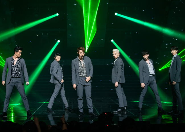 2PM rompe su récord personal de venta de discos en Japón