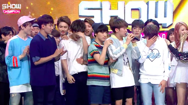 SEVENTEEN llora por su primera victoria en un programa musical con “Pretty U”, Presentaciones de VIXX, Lovelyz, entre otros en “Show Champion”