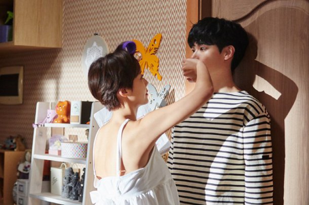 “Lucky Romance” da un adelanto de una divertida escena entre Ryu Jun Yeol y Hwang Jung Eum que no estaba en el guion
