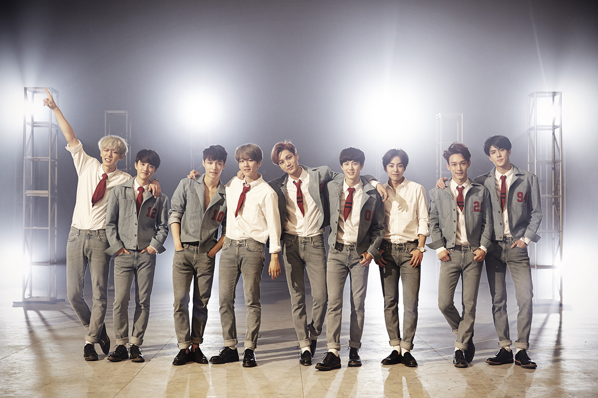 EXO da pistas sobre su estilo de actuación para su álbum de regreso