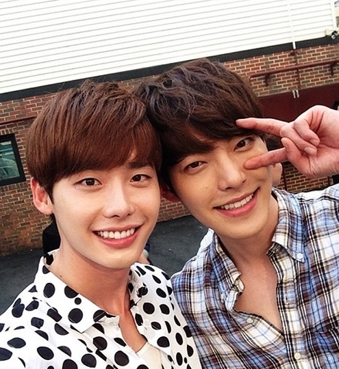 Resultado de imagen para lee jong suk y kim woo bin
