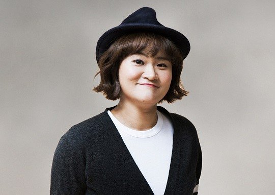 Kim Shin Young aclara los rumores de una grabación sexual