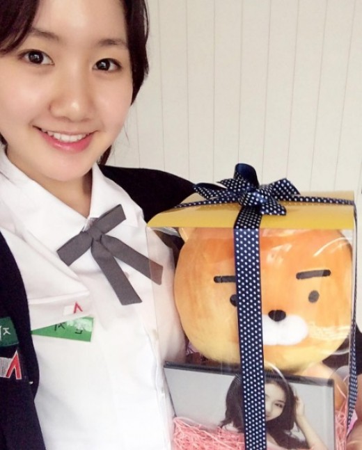 Jin Ji Hee celebra el décimo tercer aniversario desde su debut