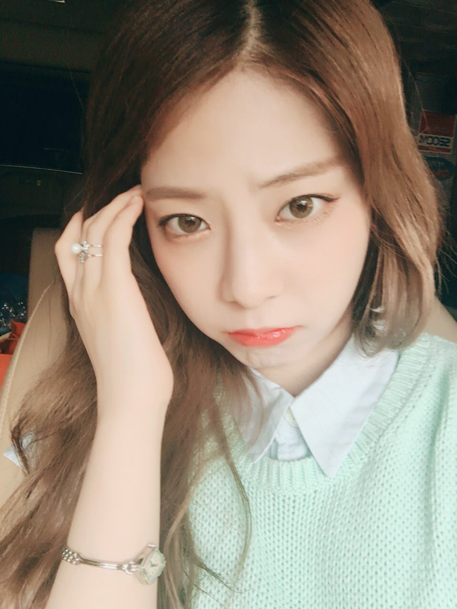 Juniel aclara los comentarios de que se ve más feliz después de dejar FNC Entertainment