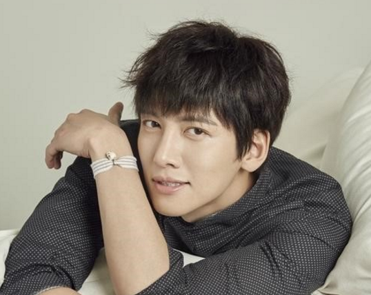 Ji Chang Wook bate el récord de salario de tvN en el próximo drama en el que actuará