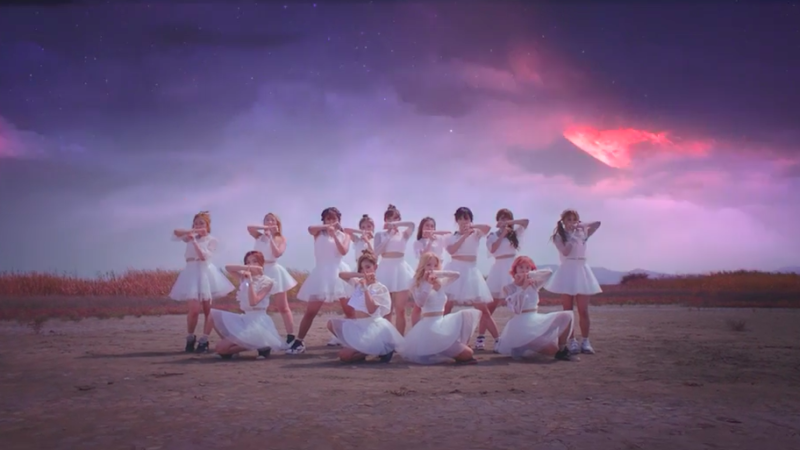 Cosmic Girls regresa como un grupo de 13 integrantes con el MV de “Secret”