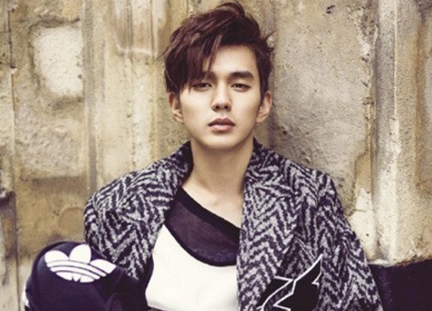 Yoo Seung Ho considera un drama histórico para su próximo proyecto
