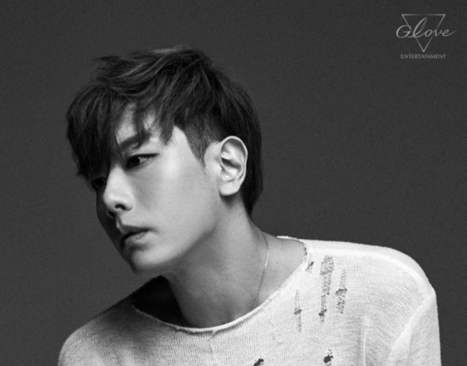 El rey de las baladas Park Hyo Shin vuelve con una nueva agencia