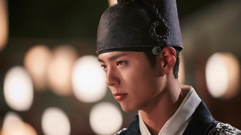 Park Bo Gum está considerando cantar para el OST de “Moonlight Drawn By Clouds”