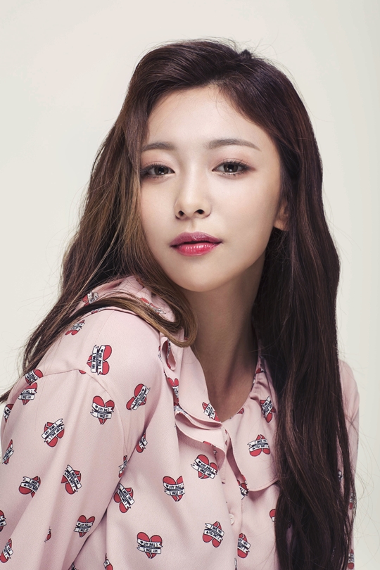 Luna de f(x) habla sobre compañeros idols que son actores de musicales como Chen de EXO y Sunggyu y Dongwoo de INFINITE