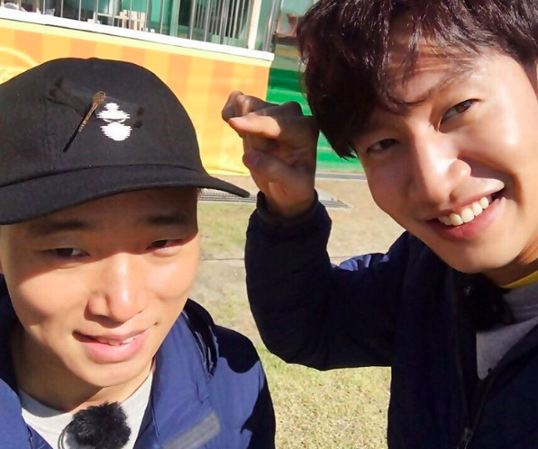 Gary da las gracias tras su última grabación de “Running Man” y Lee Kwang Soo comparte una linda foto