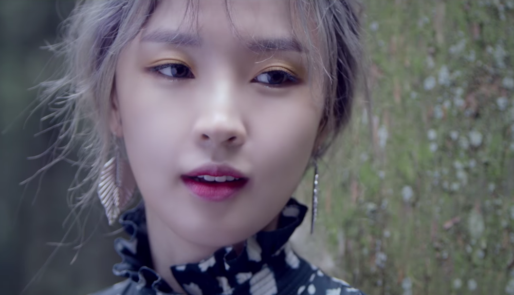 Jeon Jiyoon hace su debut como solista como Jenyer con hermoso video musical para “I Do”