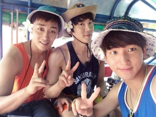 Baro de B1A4 describe su amistad con Son Ho Joon y Yoo Yeon Seok