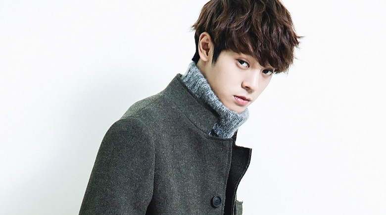 Jung Joon Young es saludado cálidamente por sus compañeros tras su regreso a “2 Days & 1 Night”