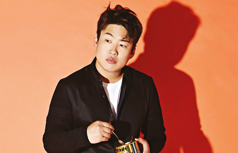 Elencos de la serie “Reply” se reúnen para celebrar la nueva obra de Ahn Jae Hong