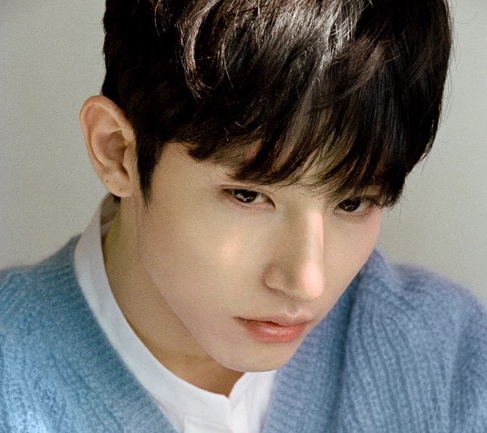 Lee Soo Hyuk se une oficialmente a YG Entertainment
