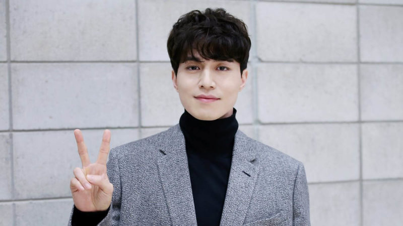 Lee Dong Wook describe las cualidades de su tipo ideal
