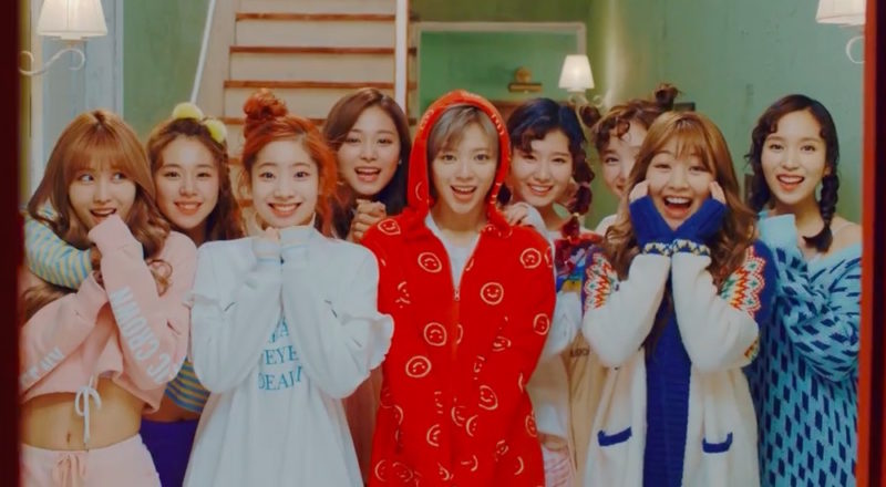 TWICE se lleva a casa su 8ava victoria con “Knock Knock” para la tercera semana de marzo en “Music Bank”