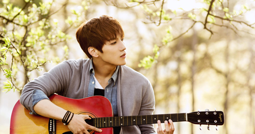 Jun.K de 2PM inicia su rehabilitación física luego del diagnóstico de su lesión