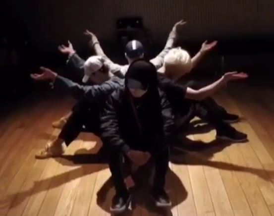 Yang Hyun Suk comparte un adelanto de la práctica de baile de WINNER para “Fool”