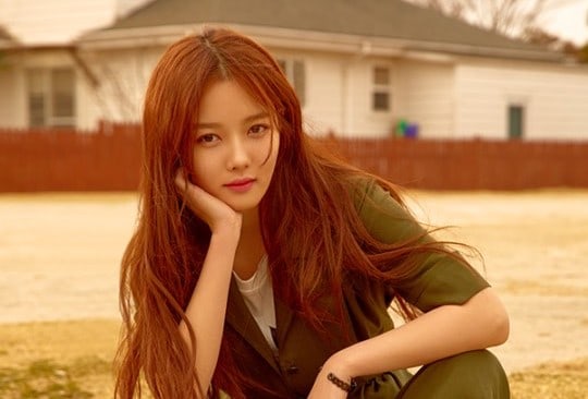 Kim Yoo Jung habla sobre el amor, el trabajo y ser una senior en el instituto