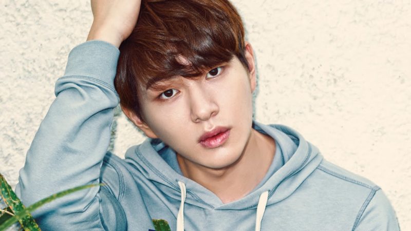Onew de SHINee está considerando un papel para “Age Of Youth Season 2”
