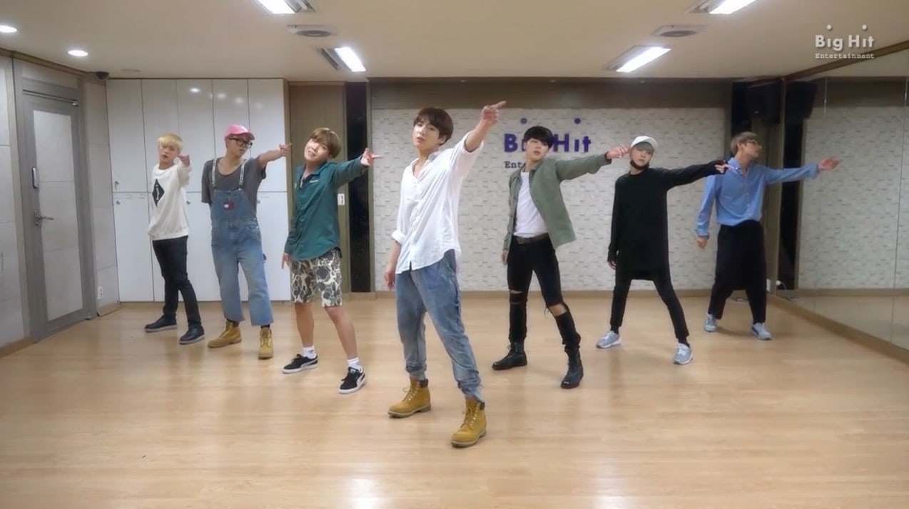 BTS comparte un antiguo vídeo de la práctica del baile de 