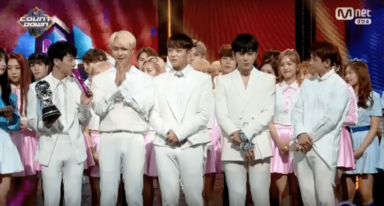 Highlight consigue el primer puesto para “Calling You” en “M!Countdown”, actuaciones del grupo de “Produce 101 Season 2”, FTISLAND, Kim Chungha y más