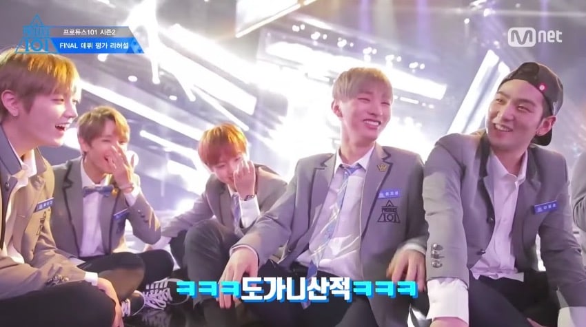 Los trainees de “Produce 101 Season 2” muestran su cercana amistad en
