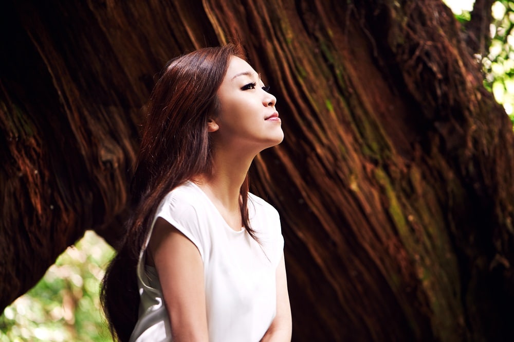 La cantante Park Jung Hyun (Lena Park) se casará en julio