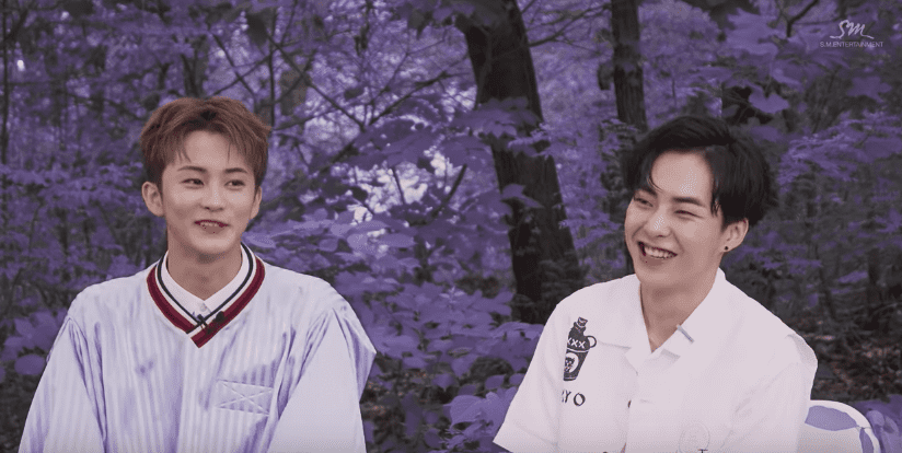 Xiumin de EXO y Mark de NCT revelan cómo se sintieron mientras grababan “Young & Free”