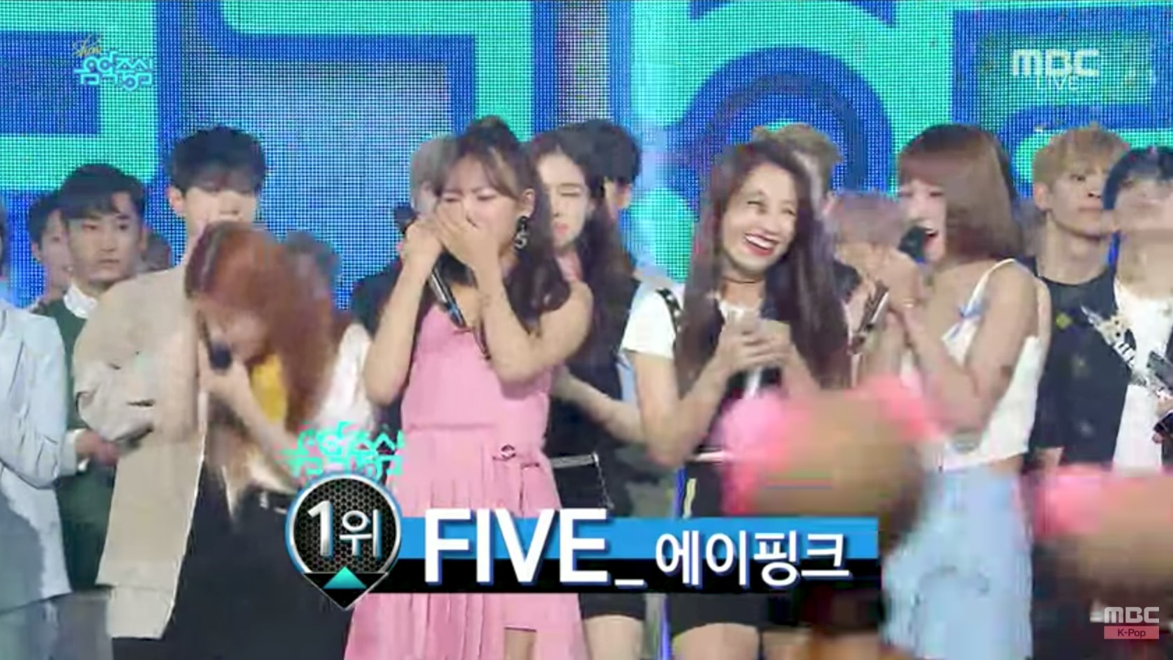 Apink logra su 6ª victoria por “Five” en “Music Core”. Actuaciones de BLACKPINK y UP10TION, entre otros