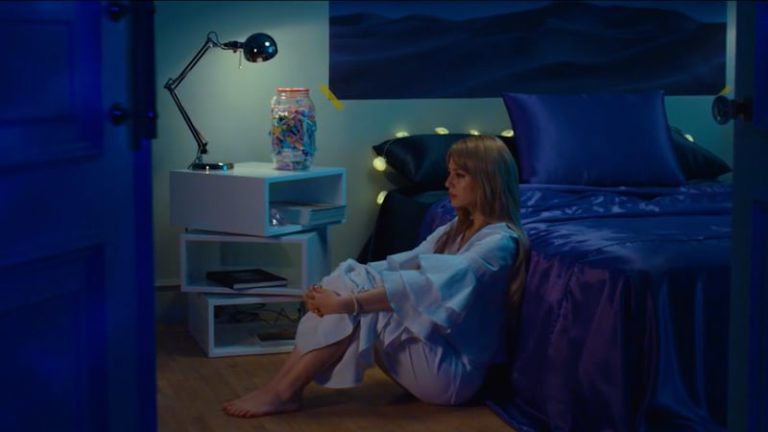 Shannon publica misterioso teaser soñador para el MV “Hello”